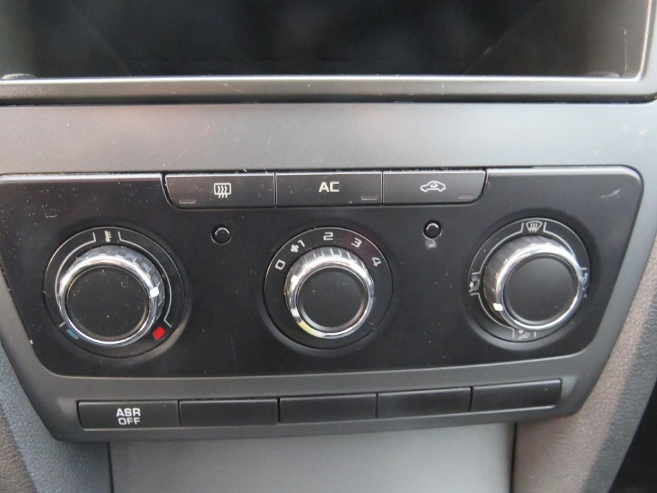 Škoda Octavia II 1.6 i Active