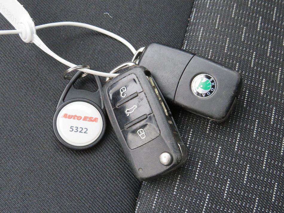 Škoda Octavia II 1.6 i Active