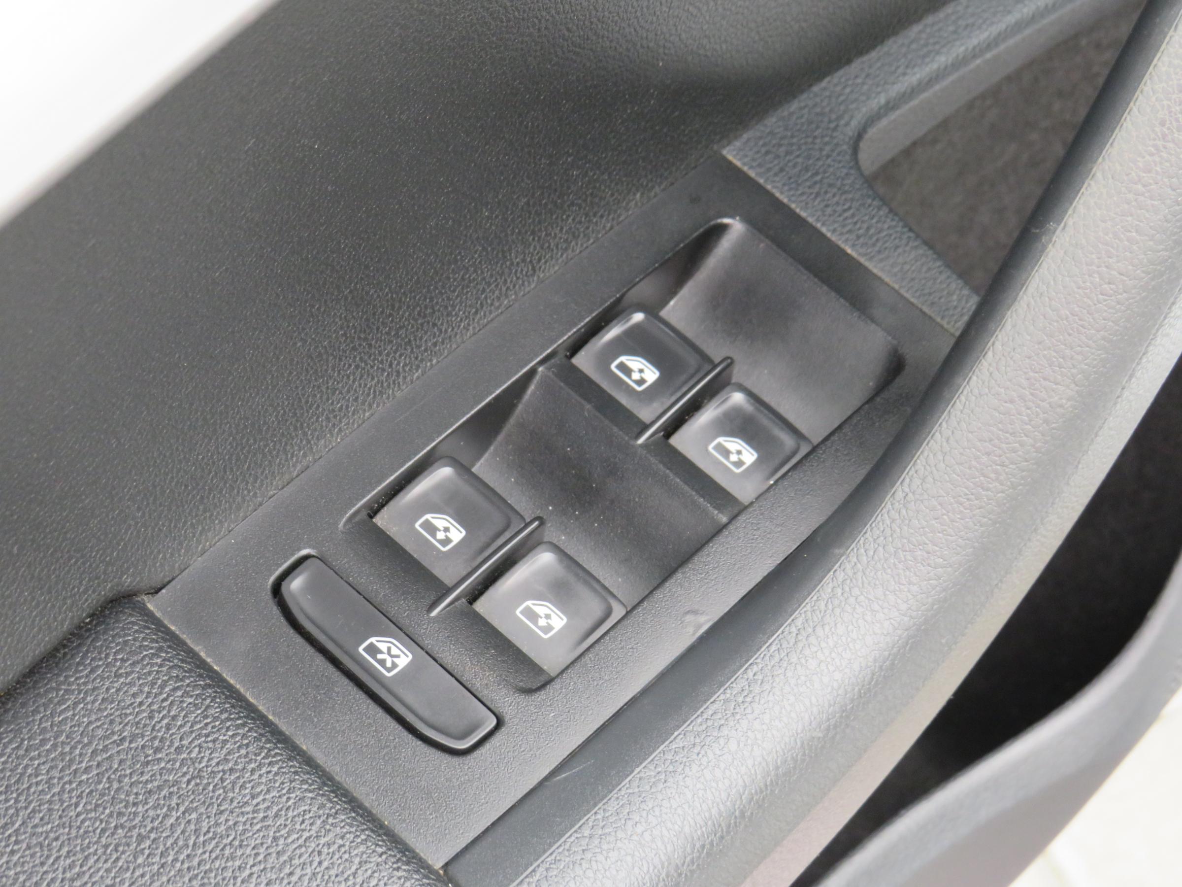 Škoda Octavia III, 2018 - pohled č. 12