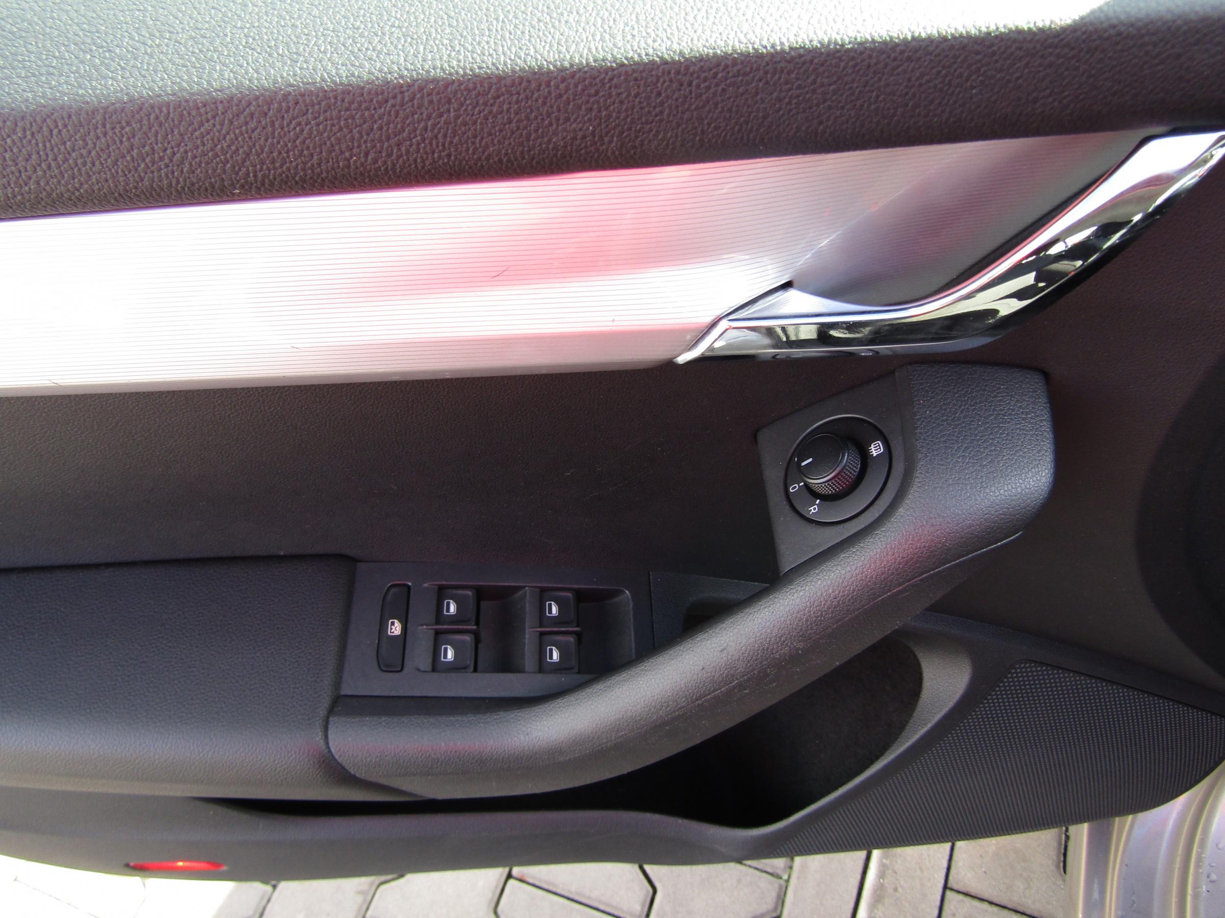 Škoda Octavia III, 2013 - pohled č. 11