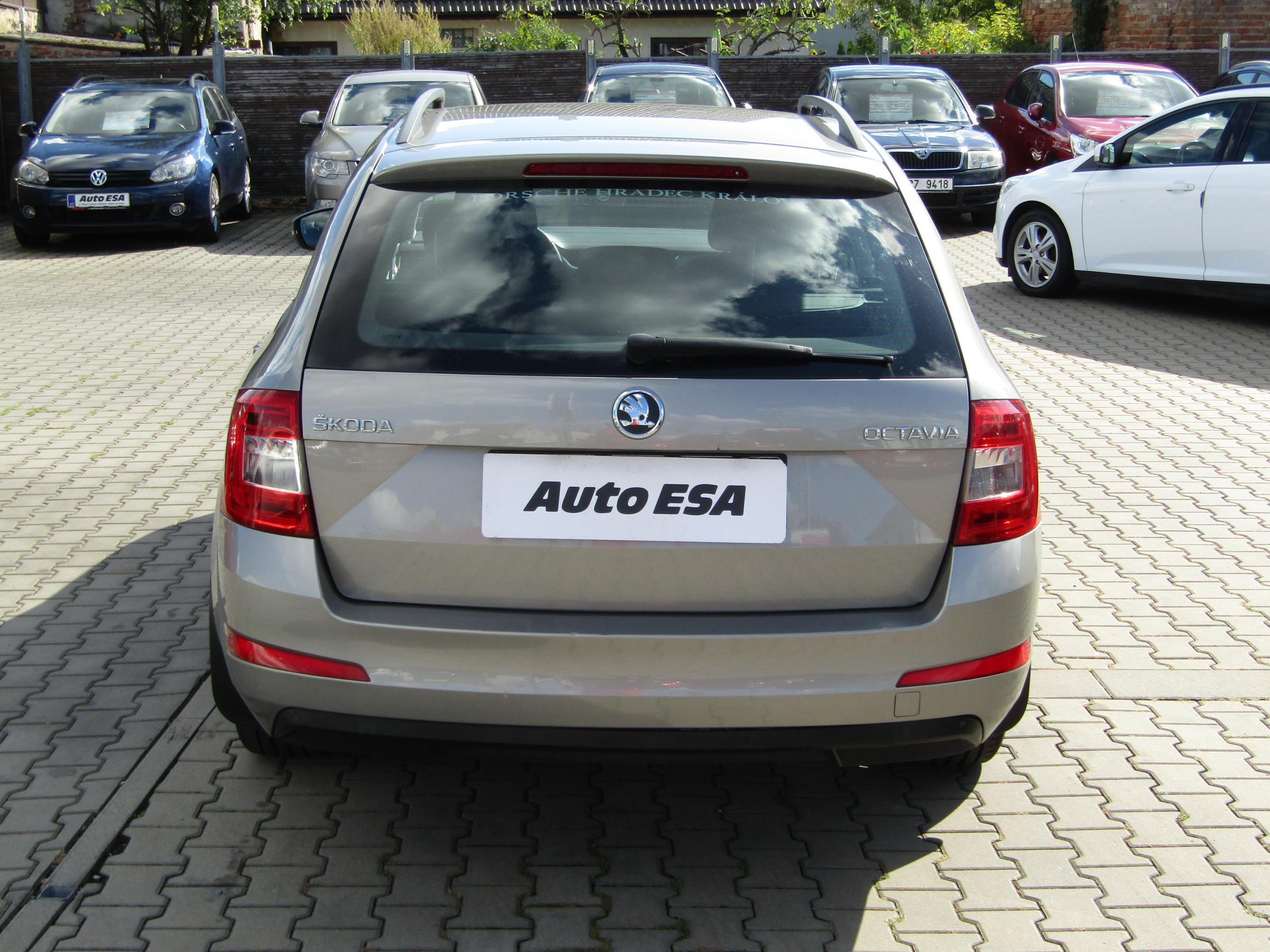 Škoda Octavia III, 2013 - pohled č. 5