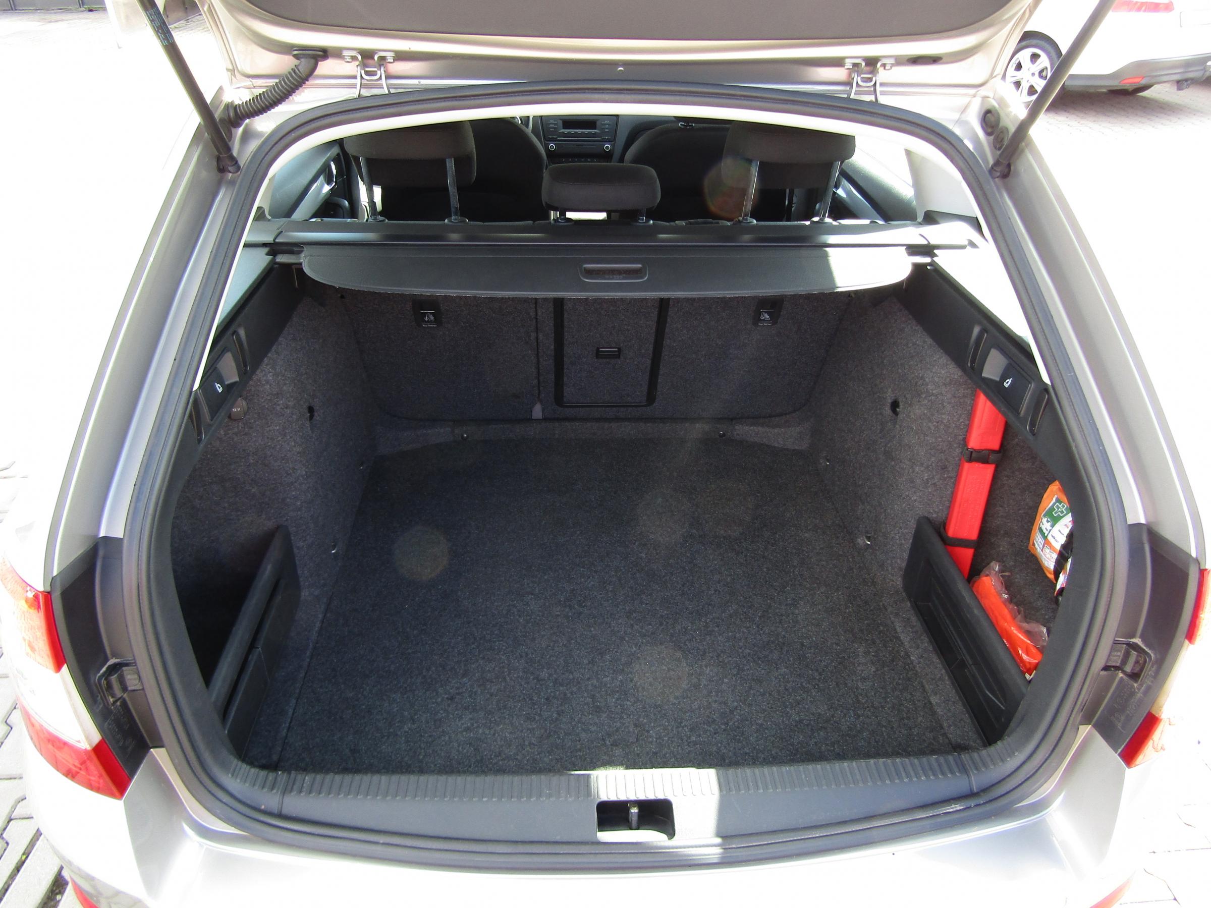 Škoda Octavia III, 2013 - pohled č. 7