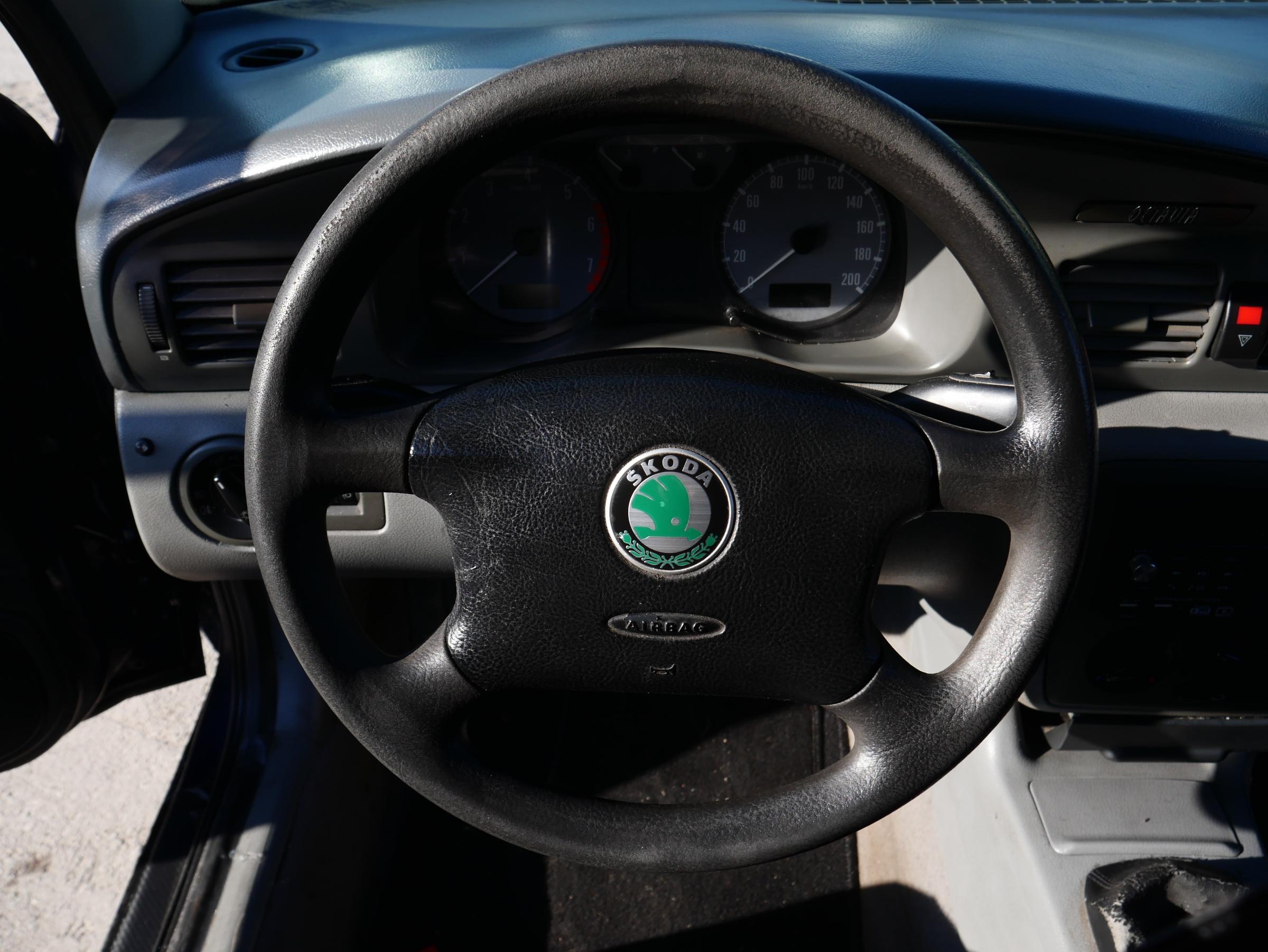 Škoda Octavia, 1998 - pohled č. 14