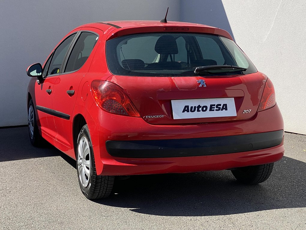 Peugeot 207 1.4 16V 