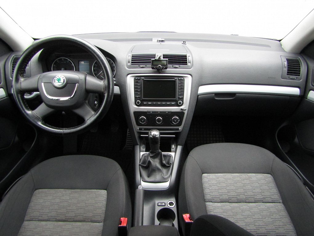 Škoda Octavia II 1.6 MPi 