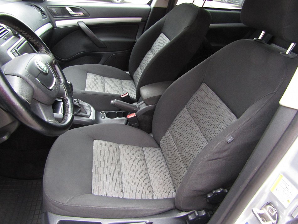 Škoda Octavia II 1.6 MPi 