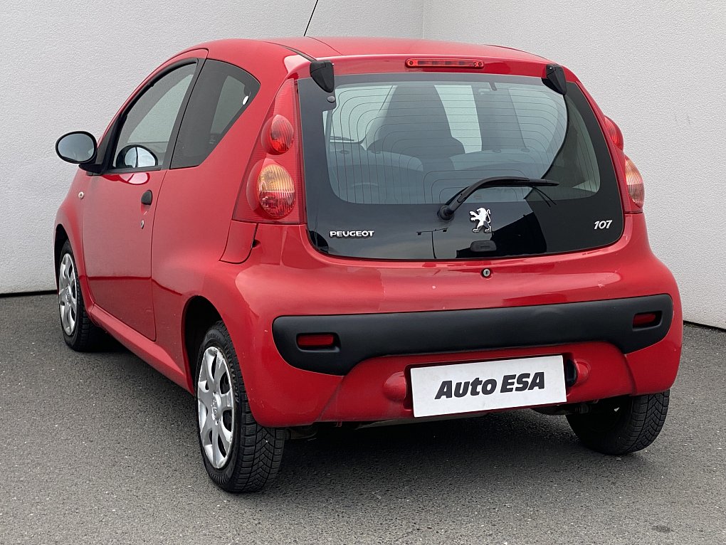 Peugeot 107 1.0i 