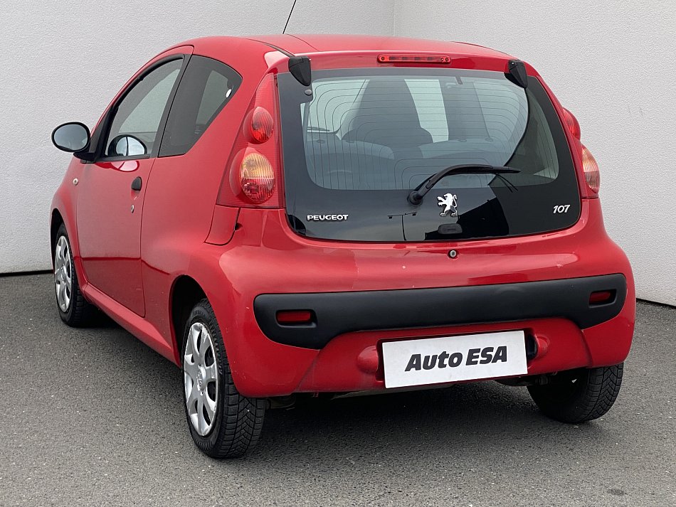 Peugeot 107 1.0i 