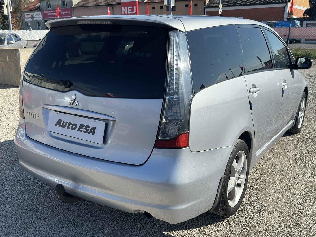 Mitsubishi Grandis 2.4i 