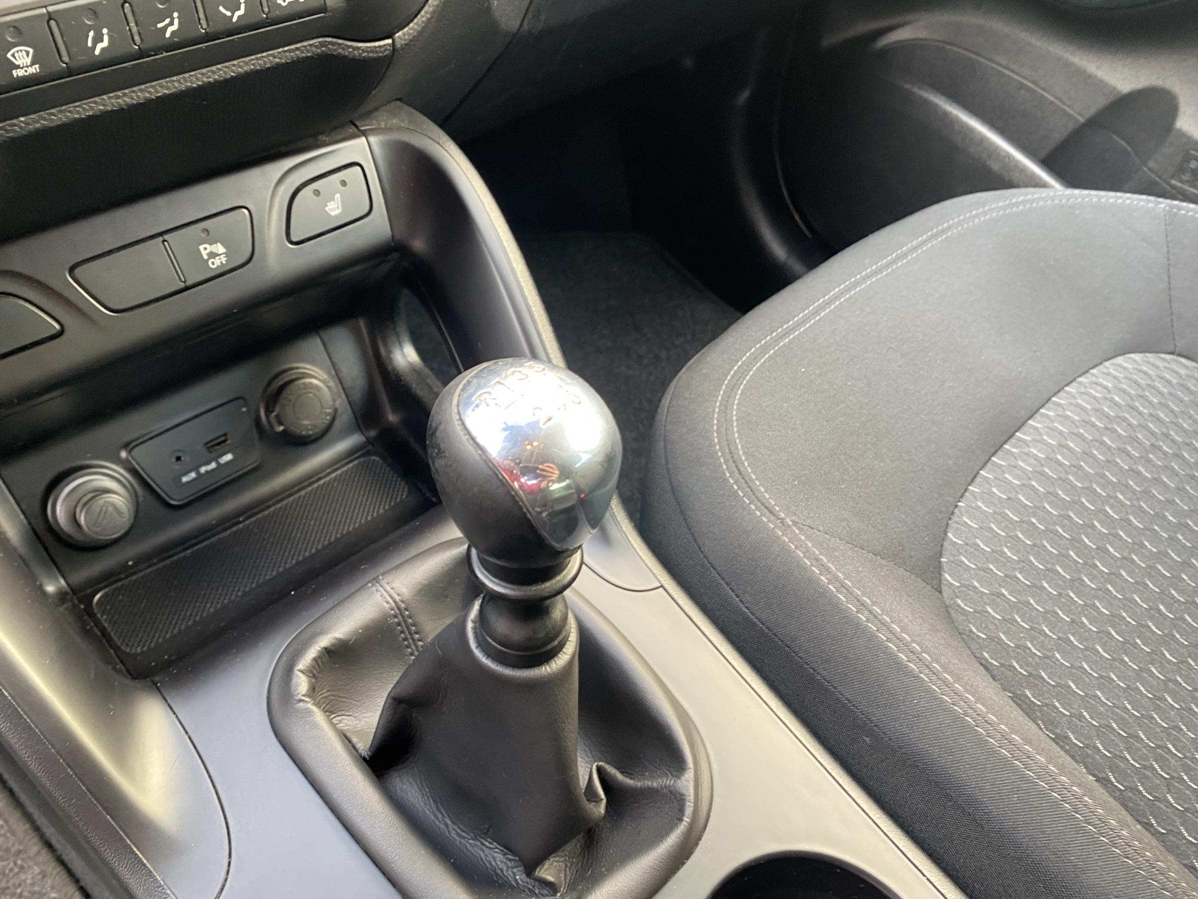 Hyundai ix35, 2013 - pohled č. 16