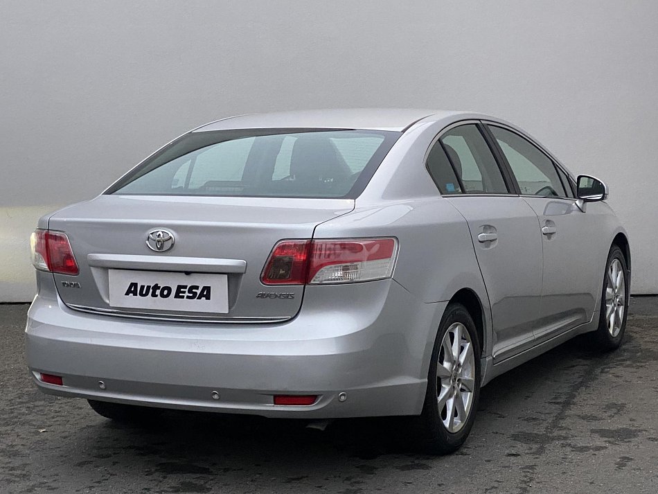Toyota Avensis 2.0 D4-D Sol
