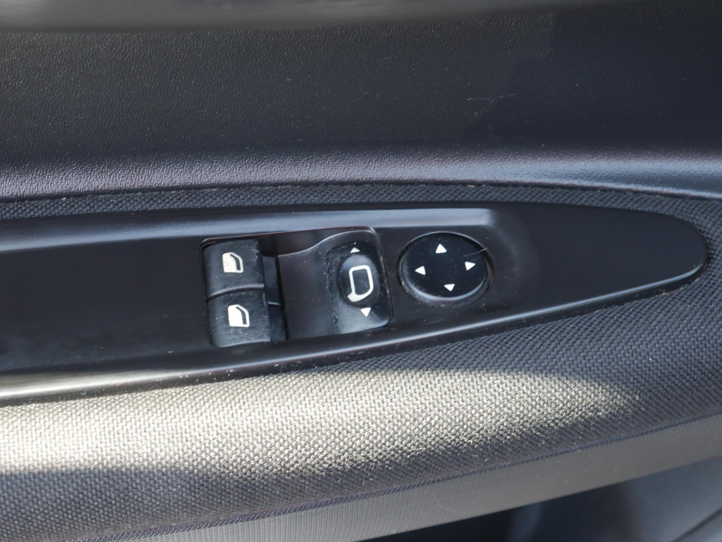 Citroën C4, 2010 - pohled č. 11