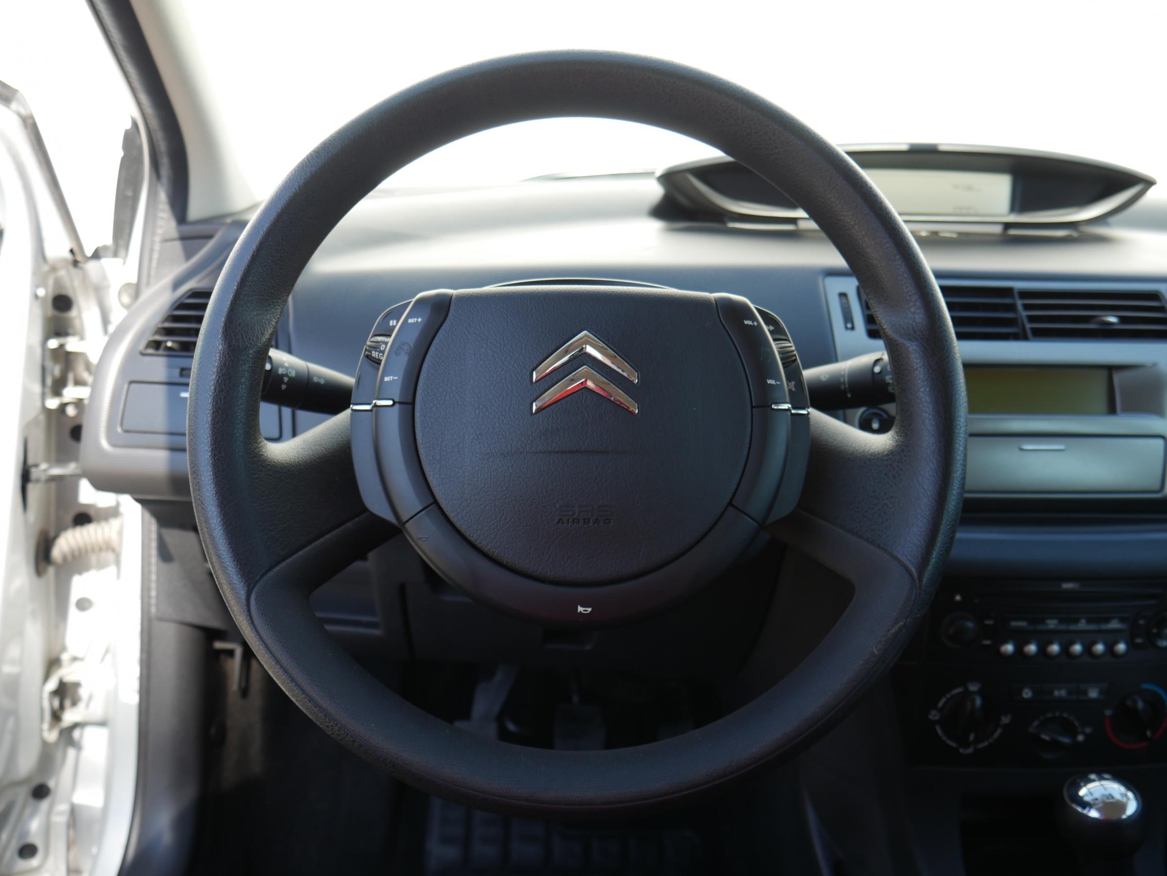 Citroën C4, 2010 - pohled č. 13