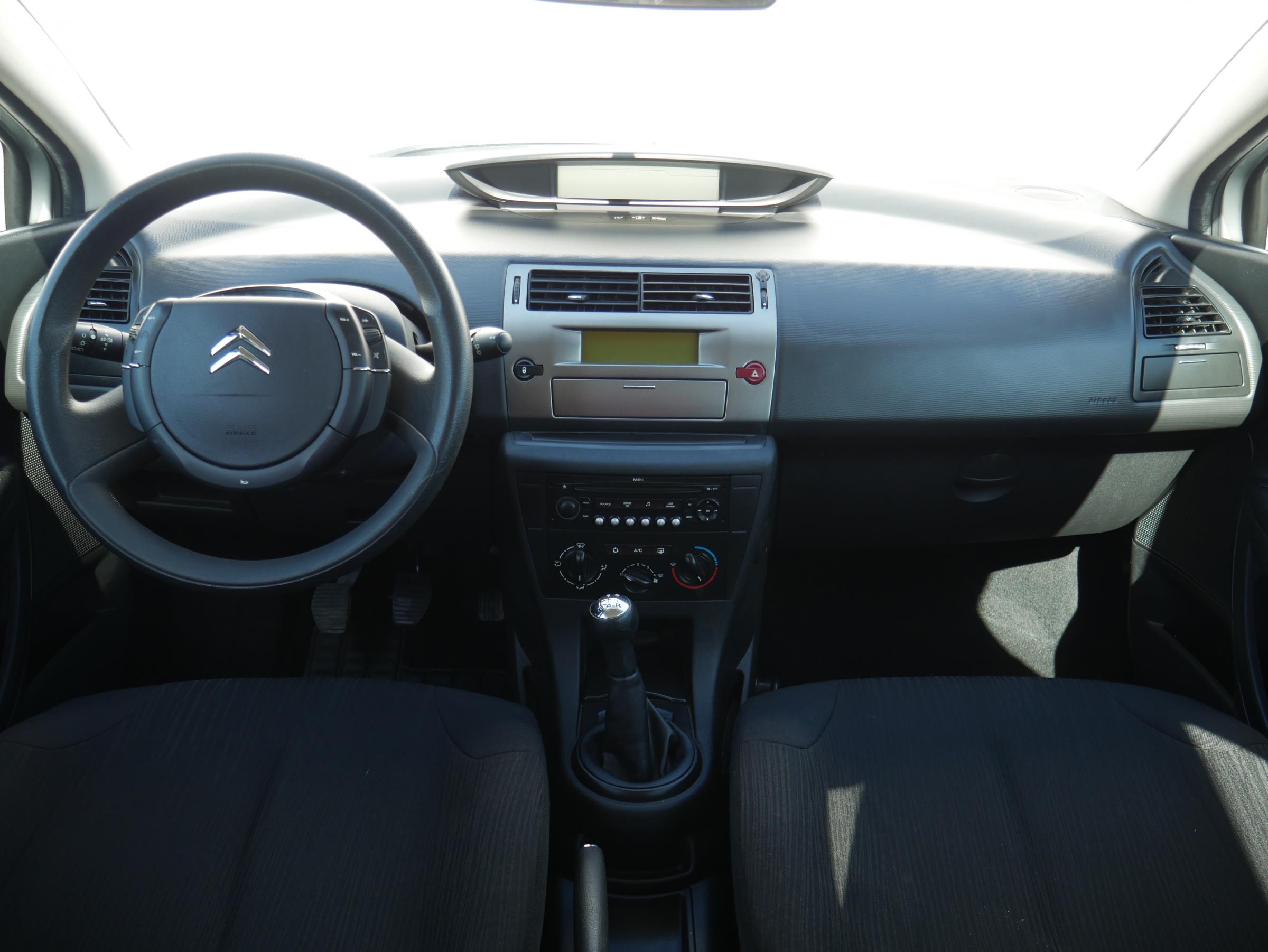 Citroën C4, 2010 - pohled č. 8