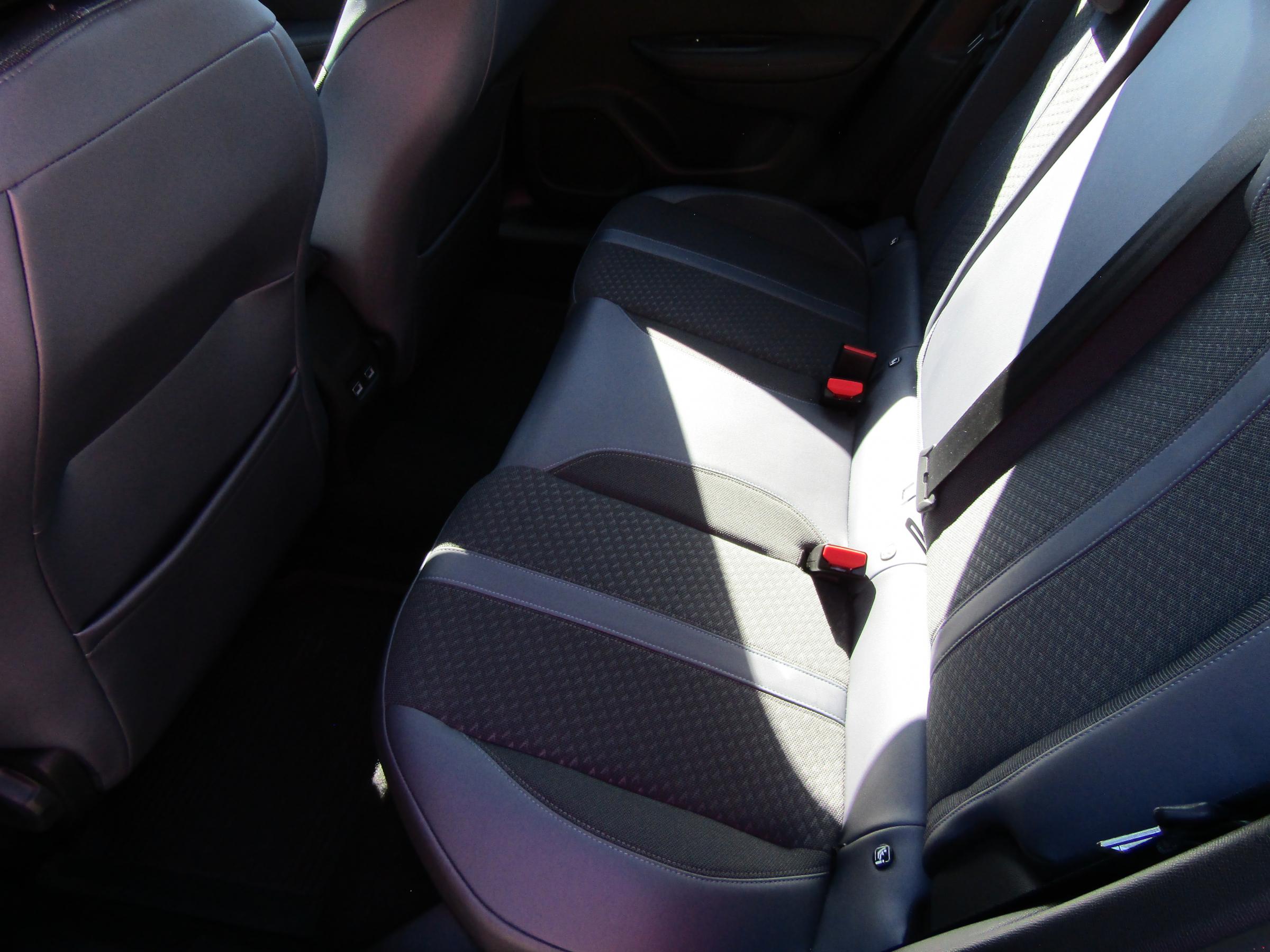 Peugeot 2008, 2020 - pohled č. 10