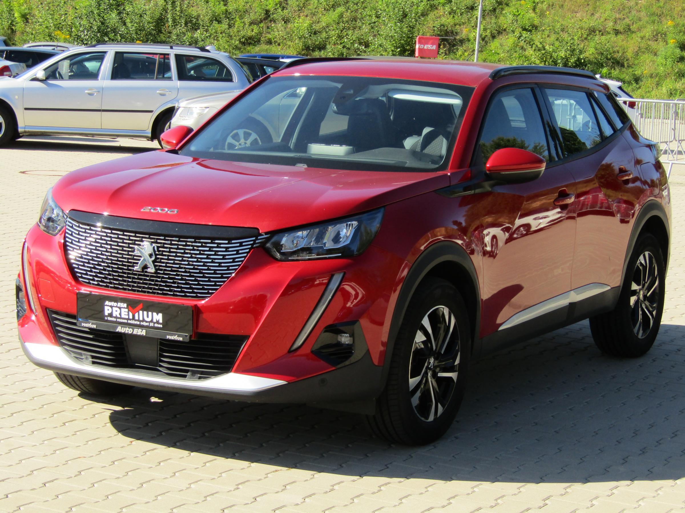 Peugeot 2008, 2020 - pohled č. 3