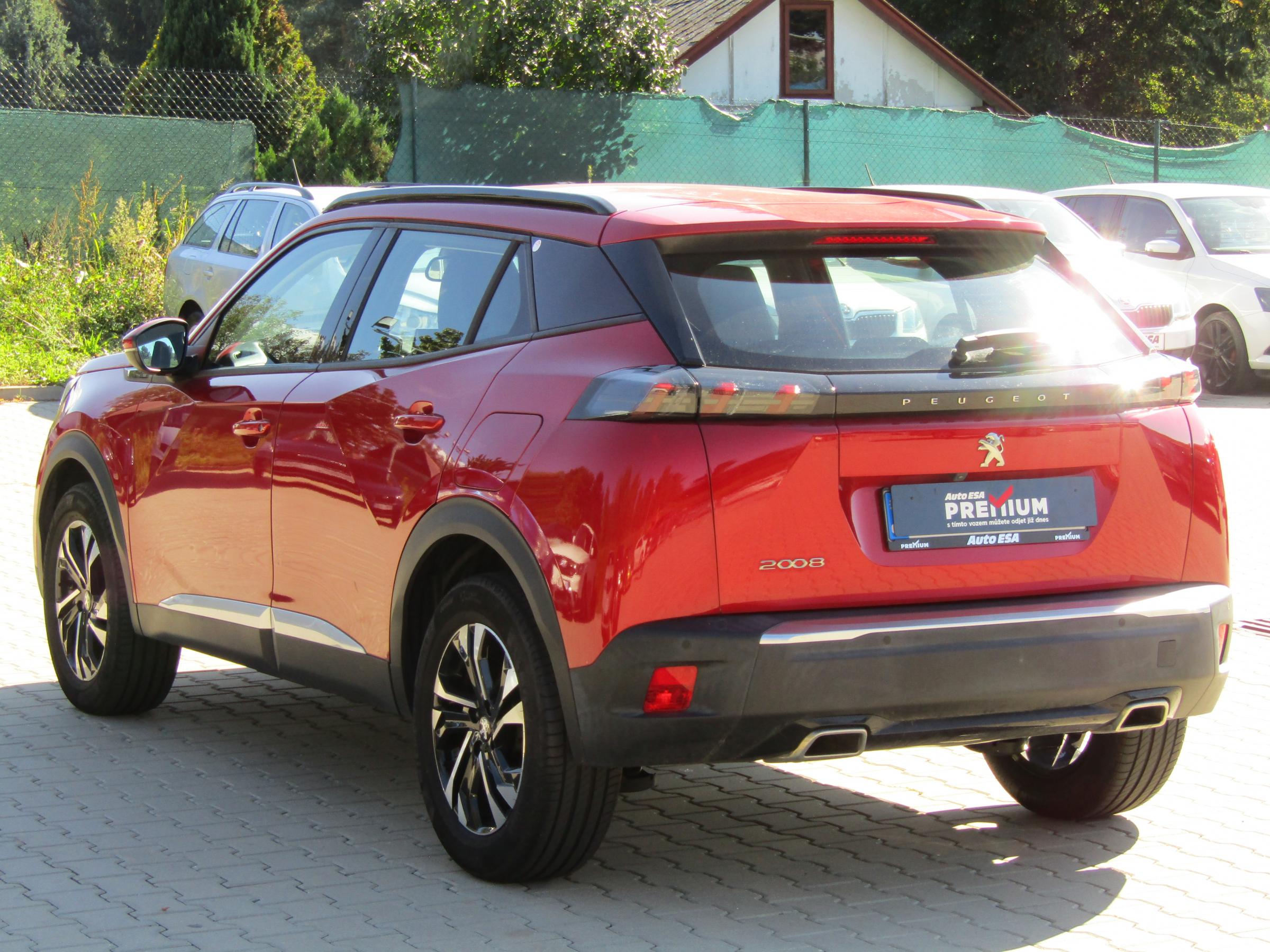 Peugeot 2008, 2020 - pohled č. 4