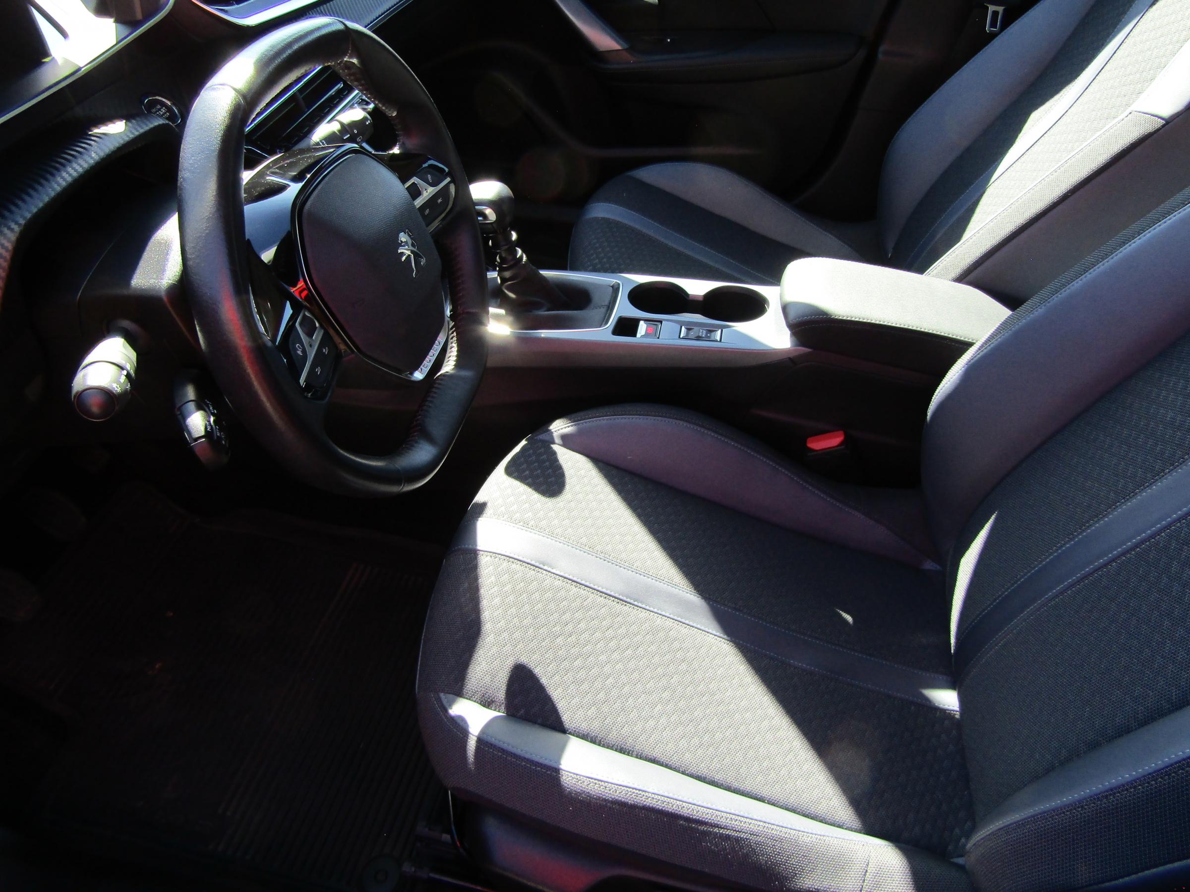 Peugeot 2008, 2020 - pohled č. 9