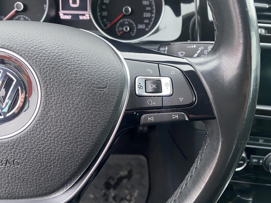 Volkswagen Golf 2.0TDi 