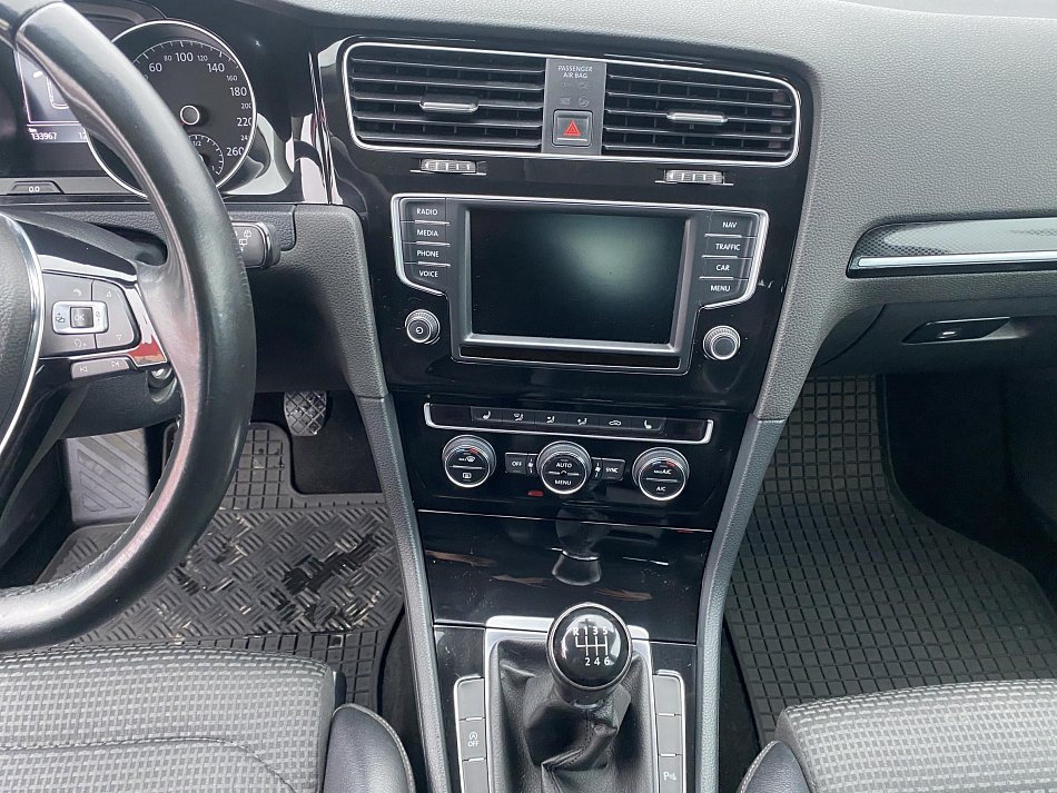 Volkswagen Golf 2.0TDi 
