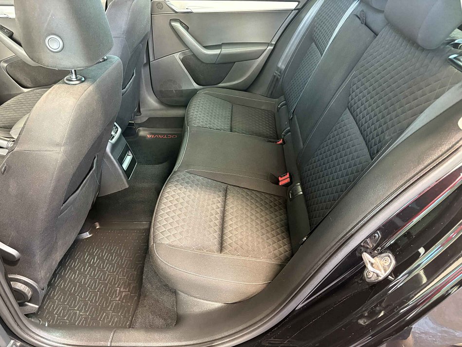 Škoda Octavia III 2.0 TDi 