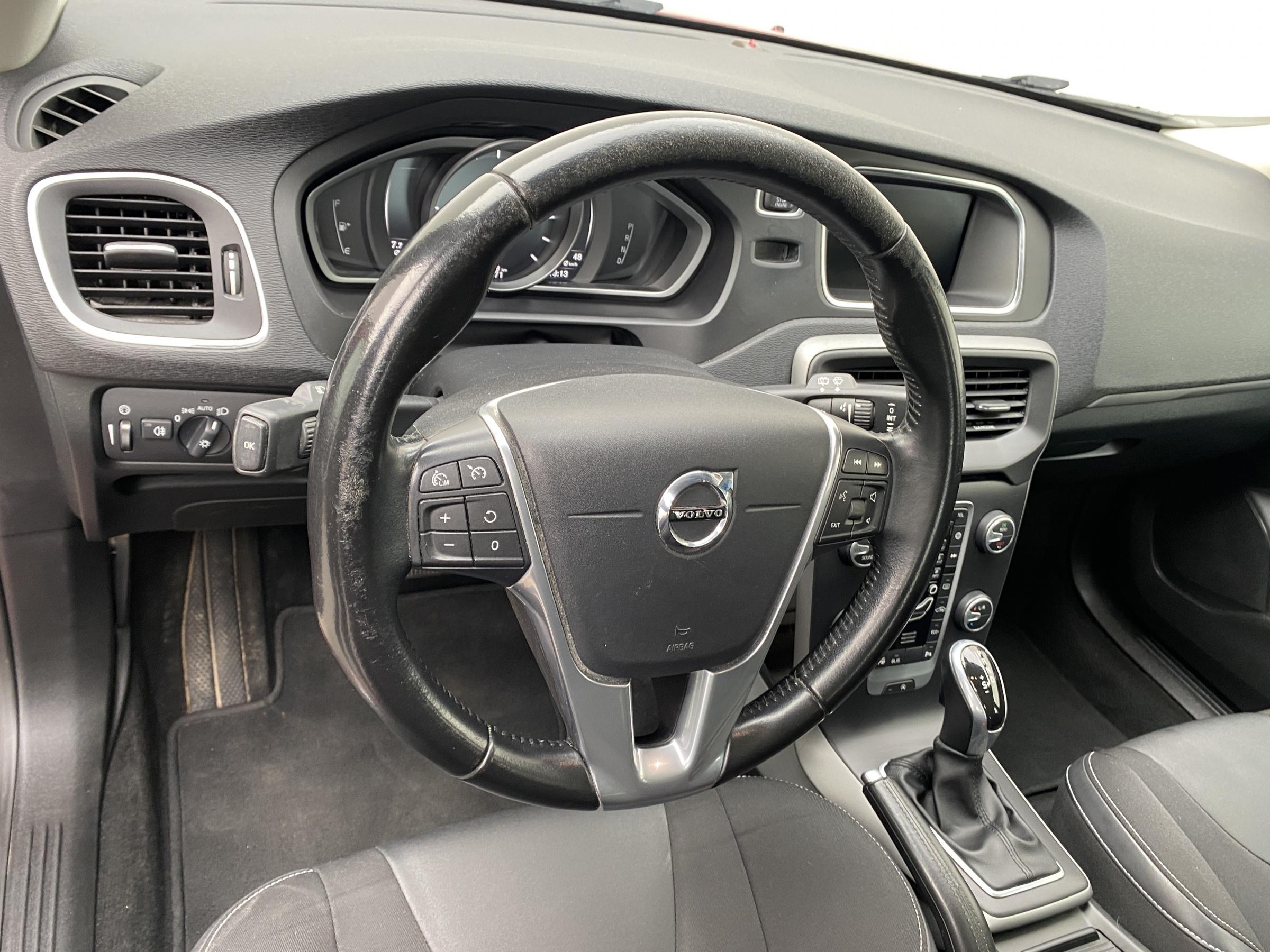 Volvo V40, 2016 - pohled č. 12