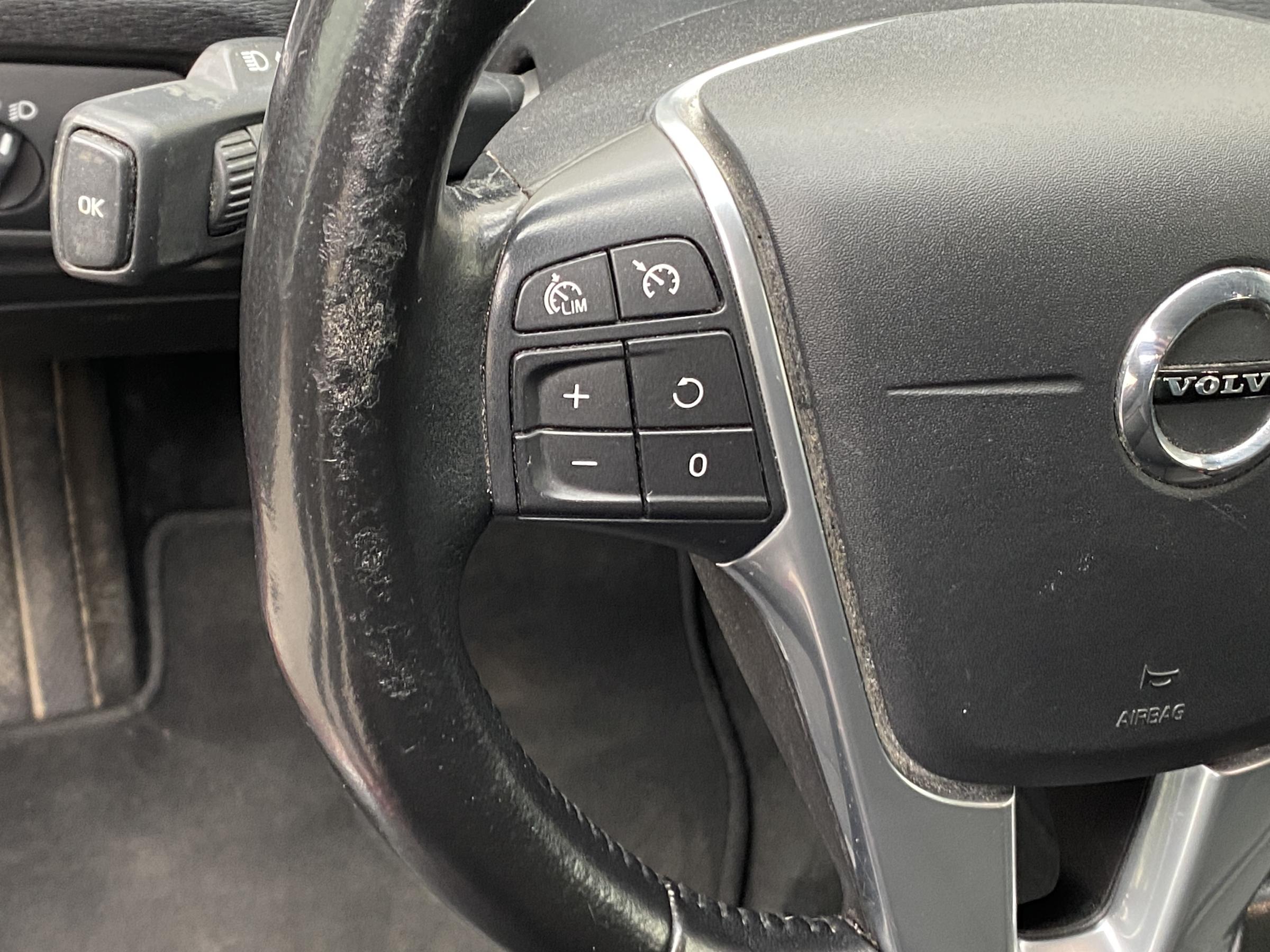 Volvo V40, 2016 - pohled č. 13