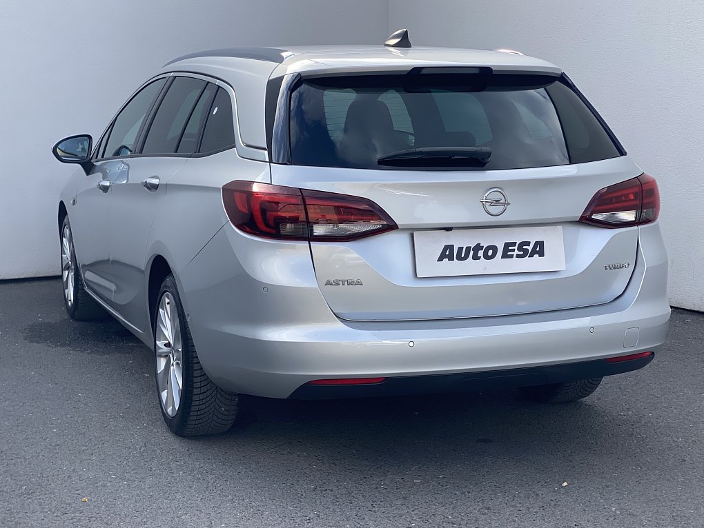 Opel Astra 1.4 T Innovation