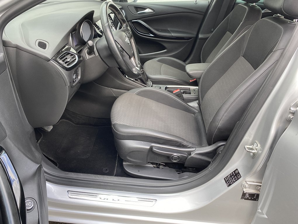 Opel Astra 1.4 T Innovation