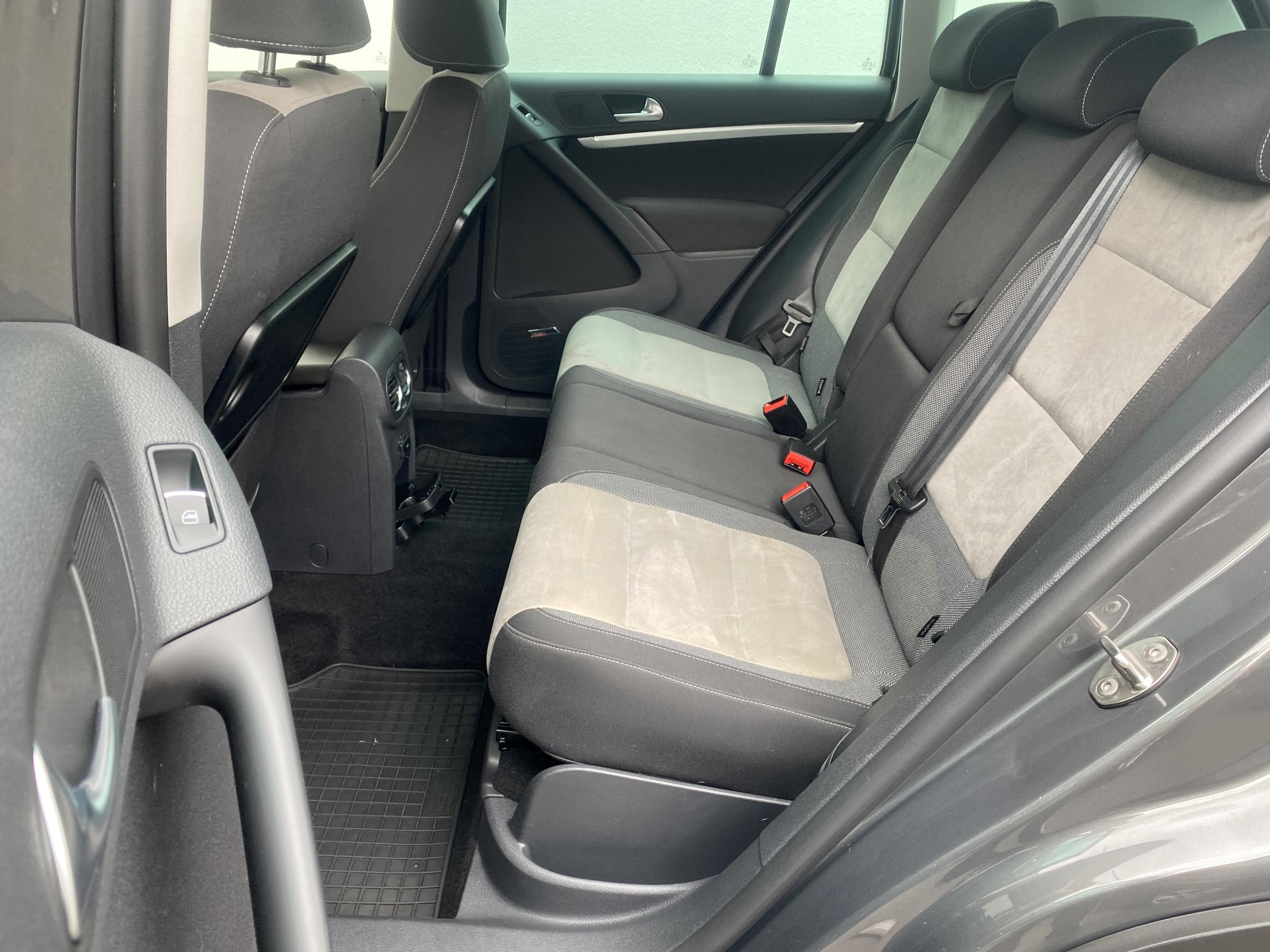 Volkswagen Tiguan, 2012 - pohled č. 11