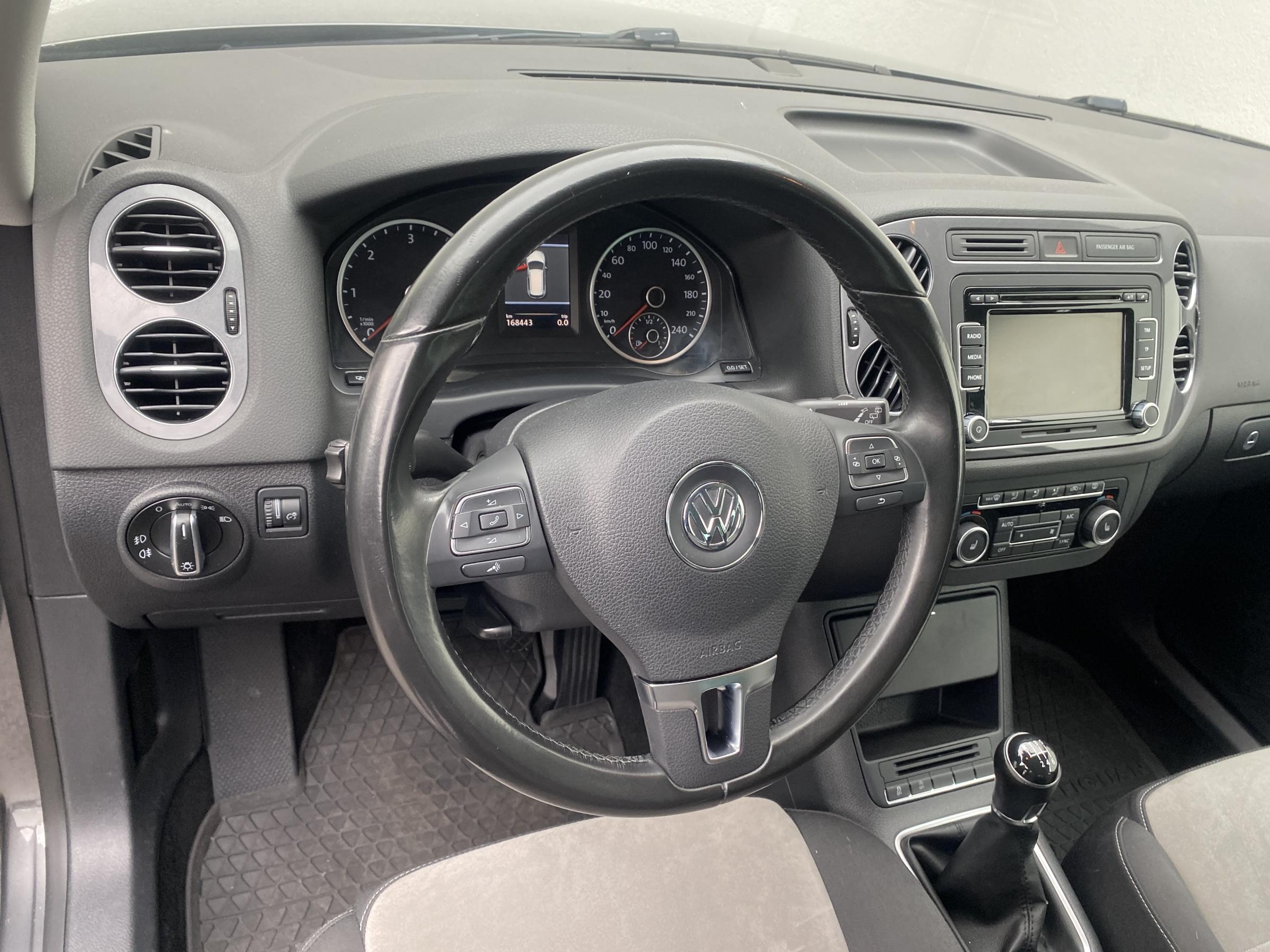 Volkswagen Tiguan, 2012 - pohled č. 13