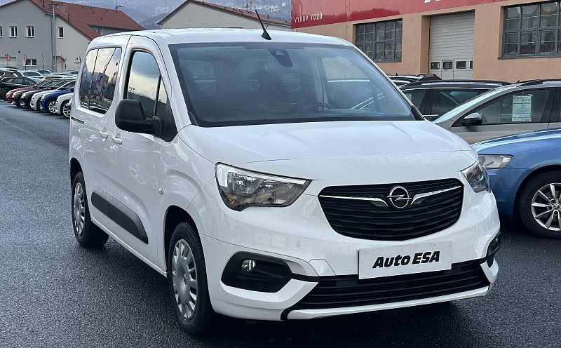 Opel Combo 1.2T 