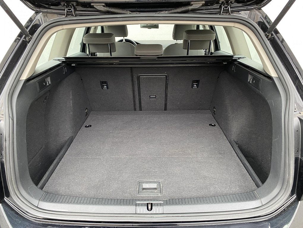 Volkswagen Golf 1.4TSi Highline