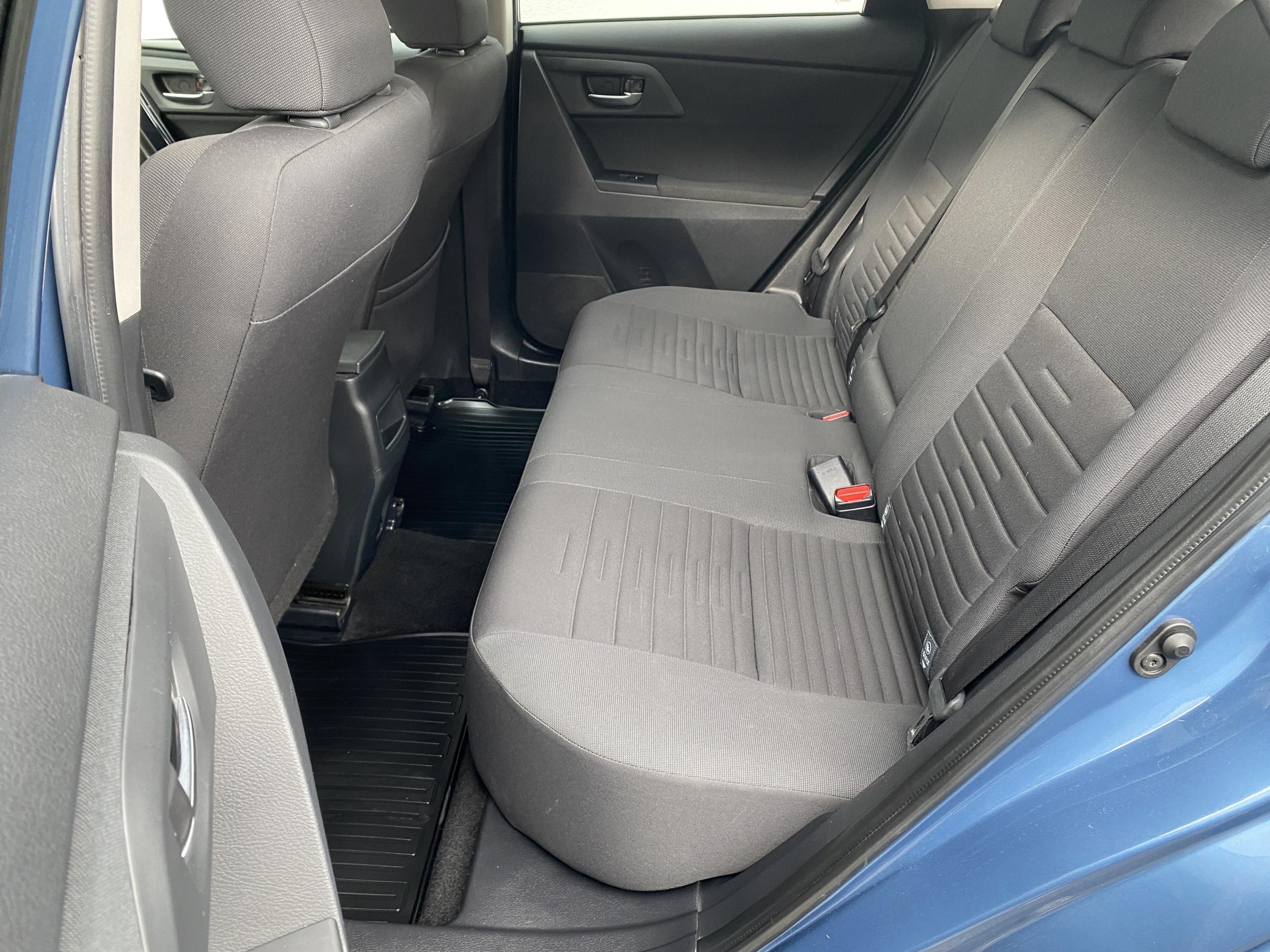 Toyota Auris, 2015 - pohled č. 10