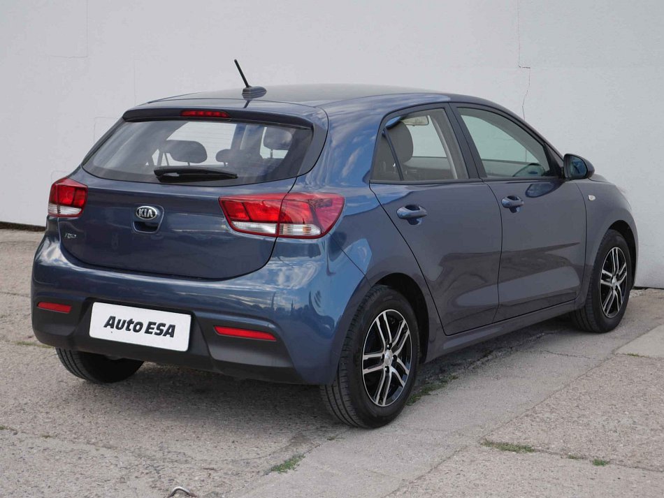 Kia Rio 1.2i 