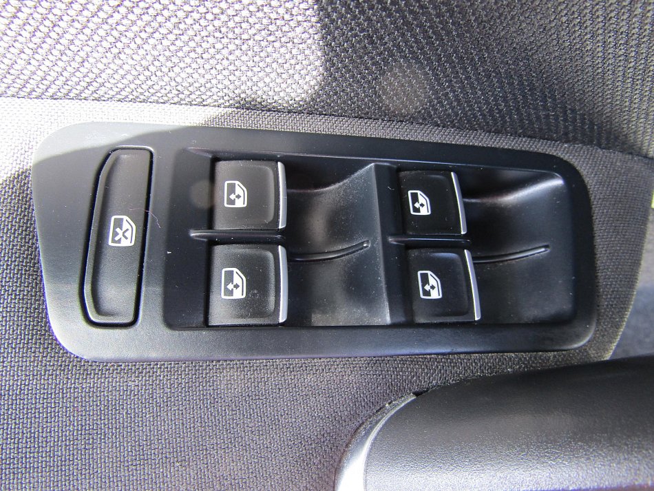 Volkswagen Golf 2.0 TDi 