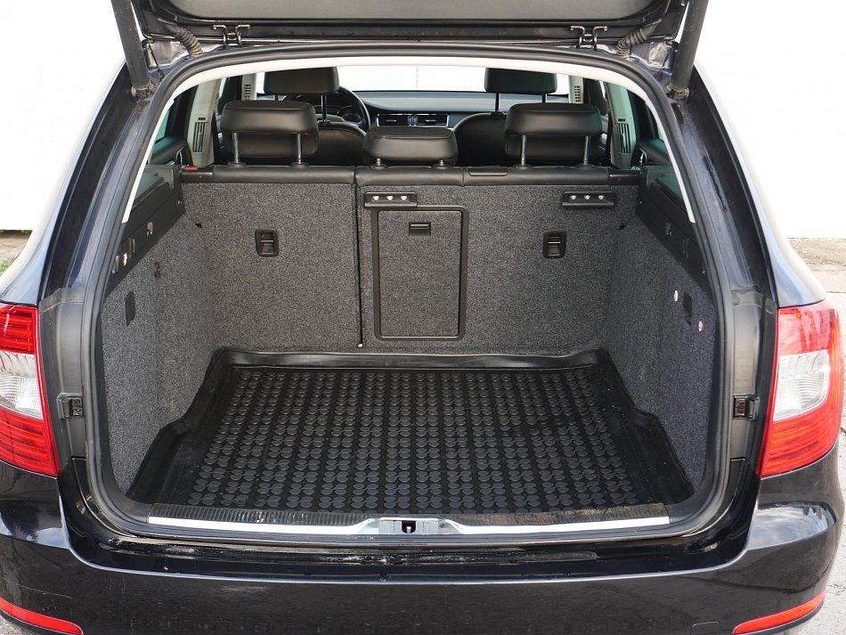 Škoda Superb II 3.6 FSi  4x4