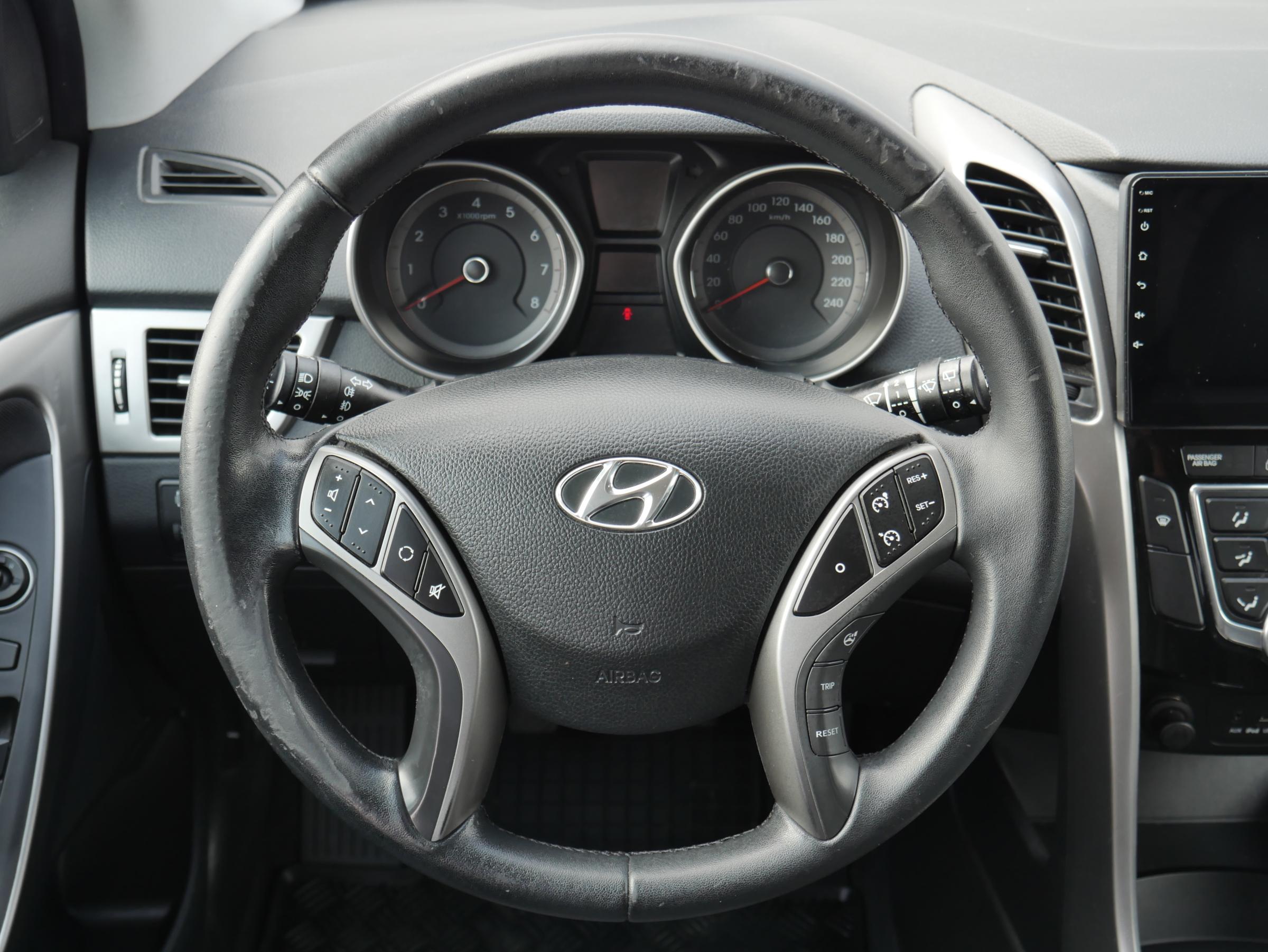 Hyundai i30, 2012 - pohled č. 11