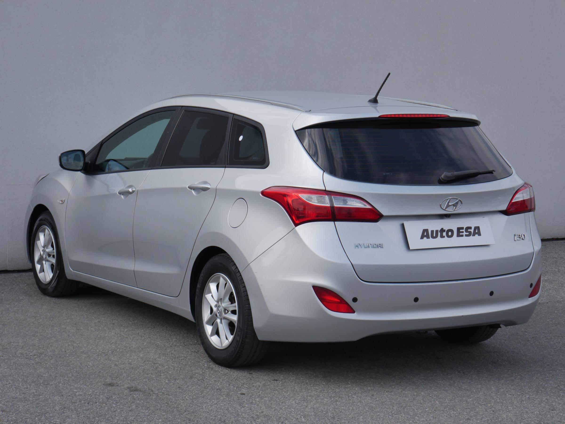 Hyundai i30, 2012 - pohled č. 6