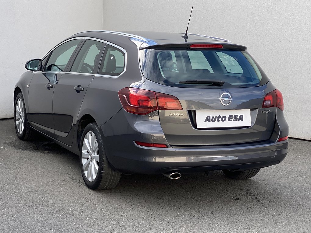 Opel Astra 1.4T  Sports tourer