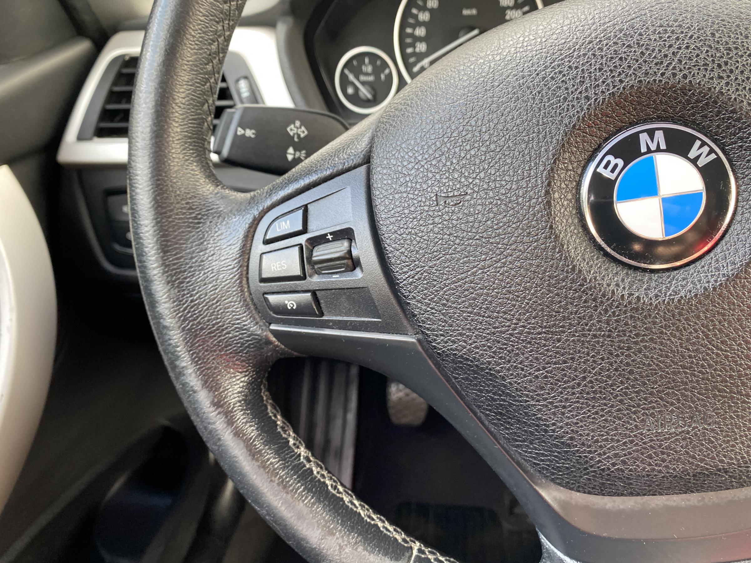 BMW Řada 3, 2017 - pohled č. 14