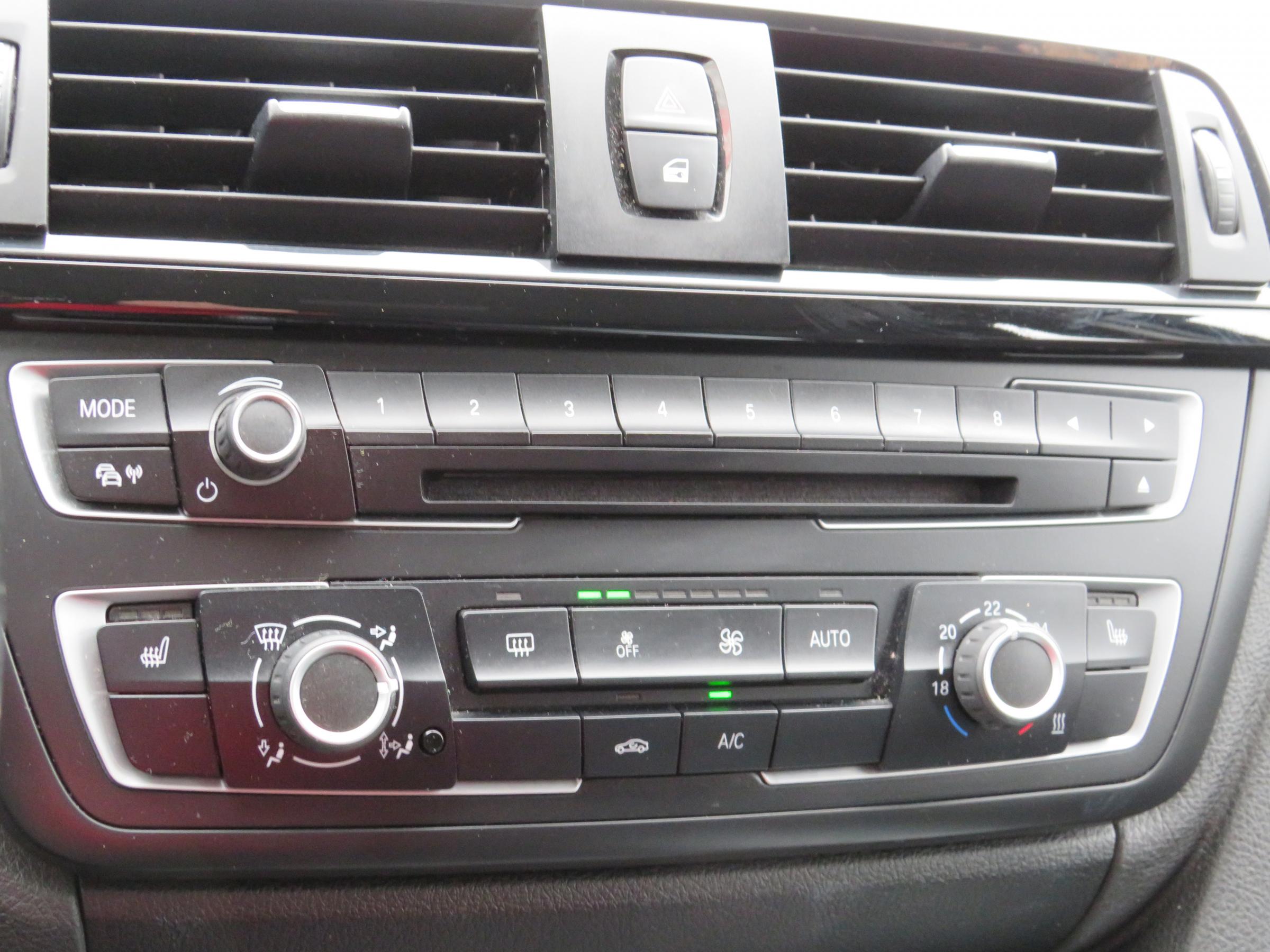 BMW Řada 3, 2015 - pohled č. 16