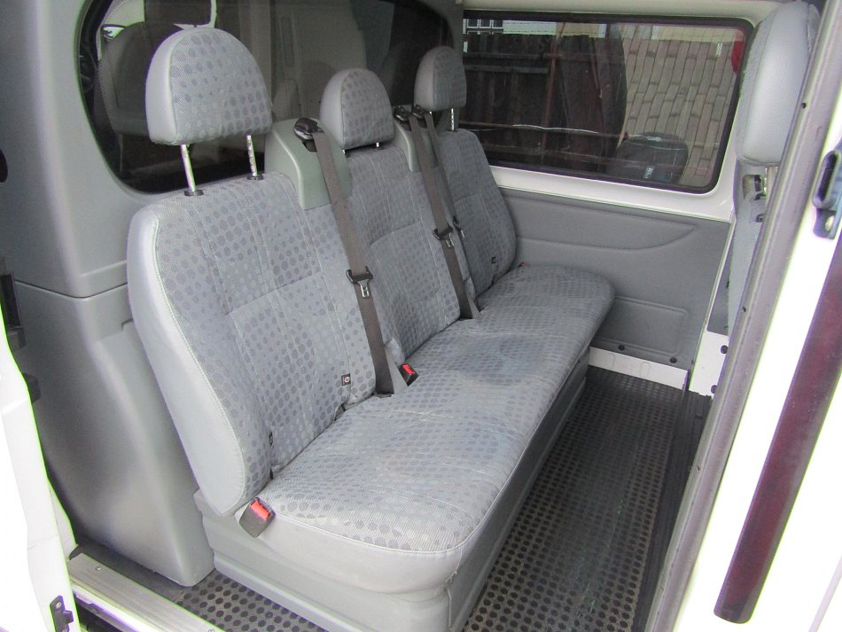 Ford Transit 2.2TDCI Trend L3H2 5míst