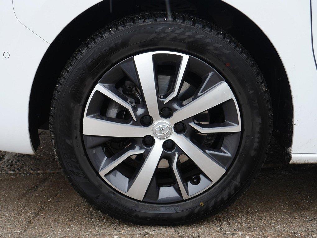 Toyota ProAce Verso 2.0D-4D  L2 8míst