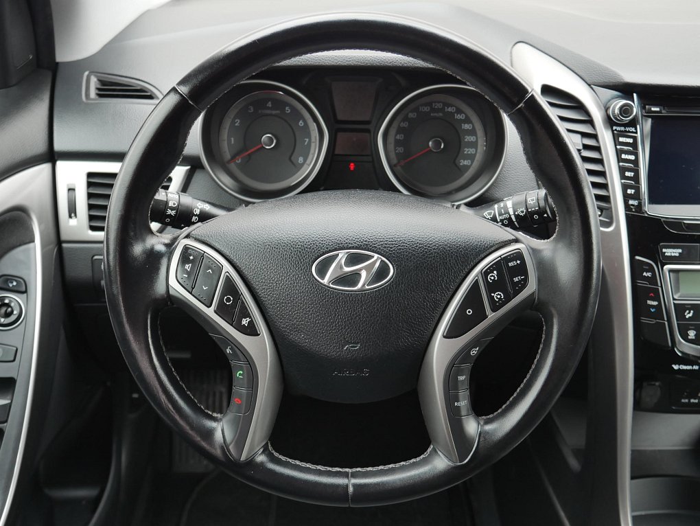 Hyundai I30 1.4 i 