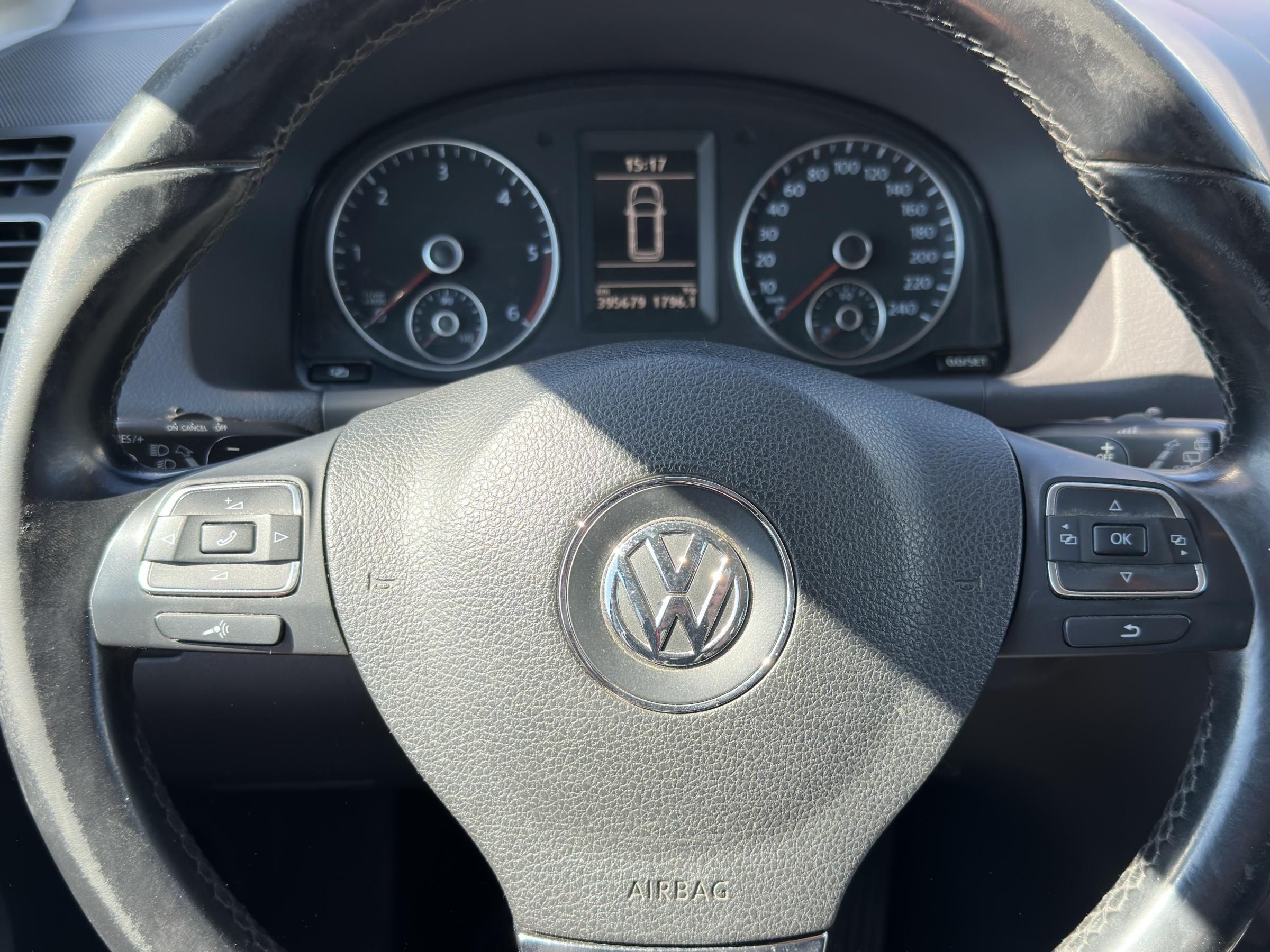 Volkswagen Touran, 2011 - pohled č. 12