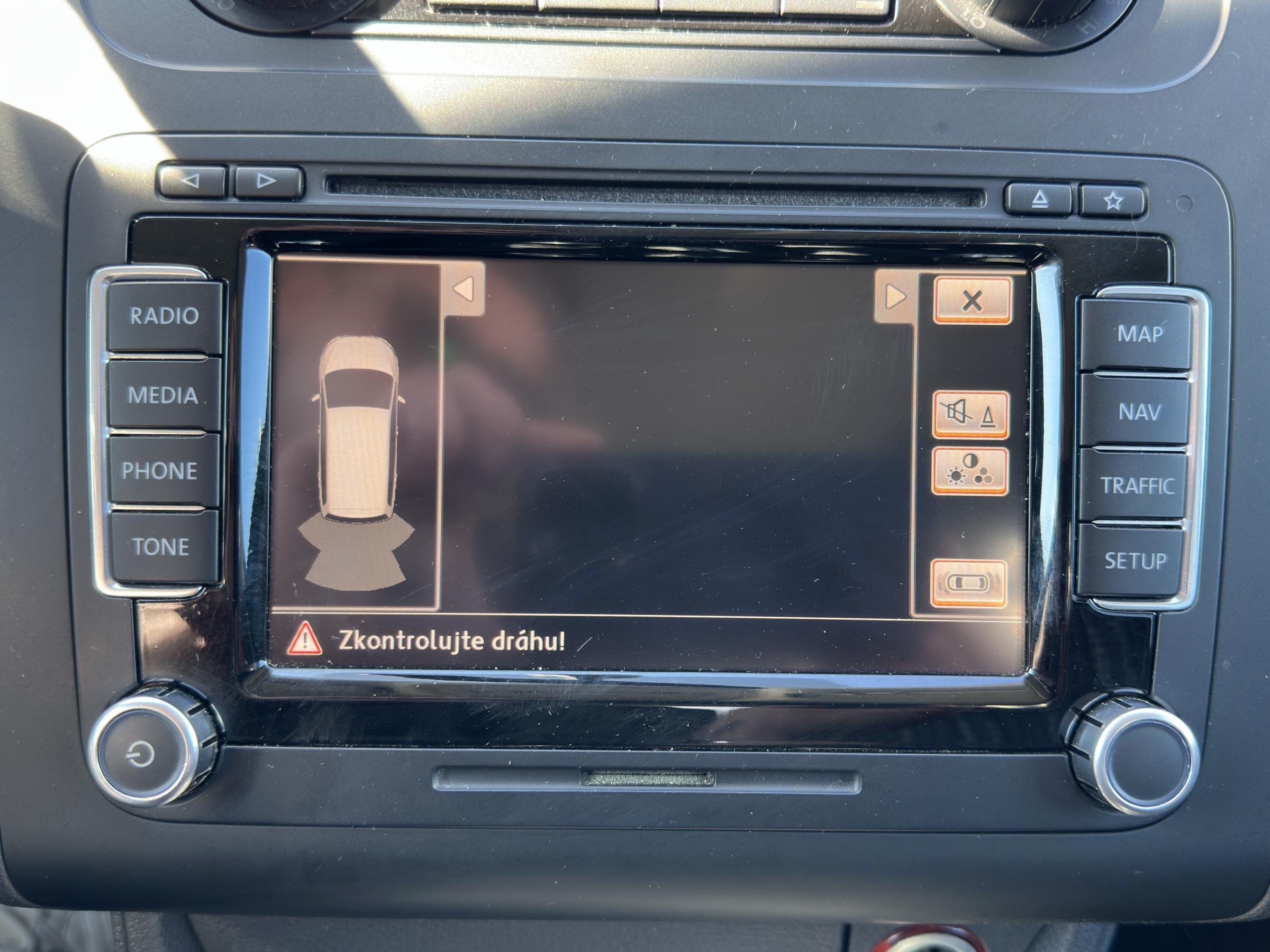 Volkswagen Touran, 2011 - pohled č. 16