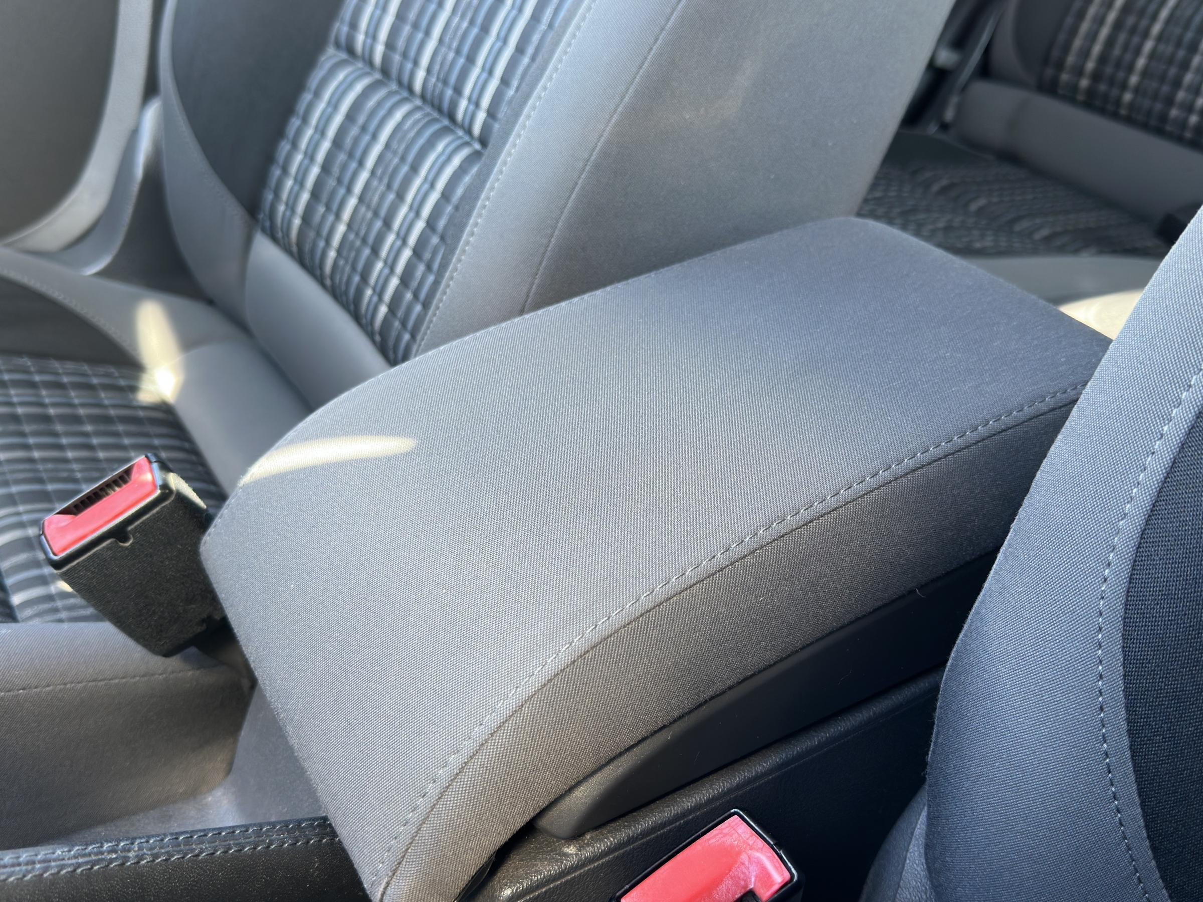 Volkswagen Touran, 2011 - pohled č. 17