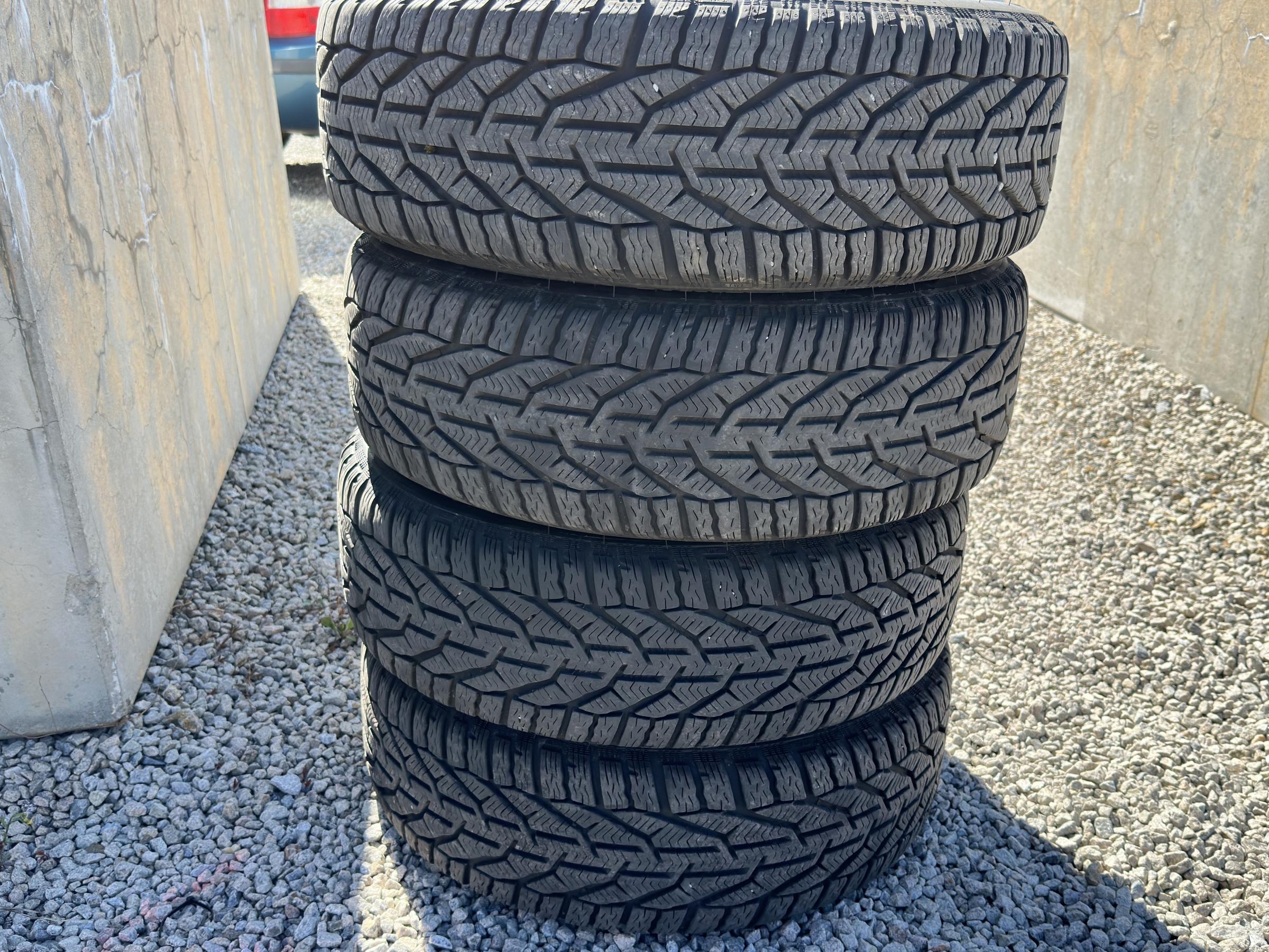 Volkswagen Touran, 2011 - pohled č. 19