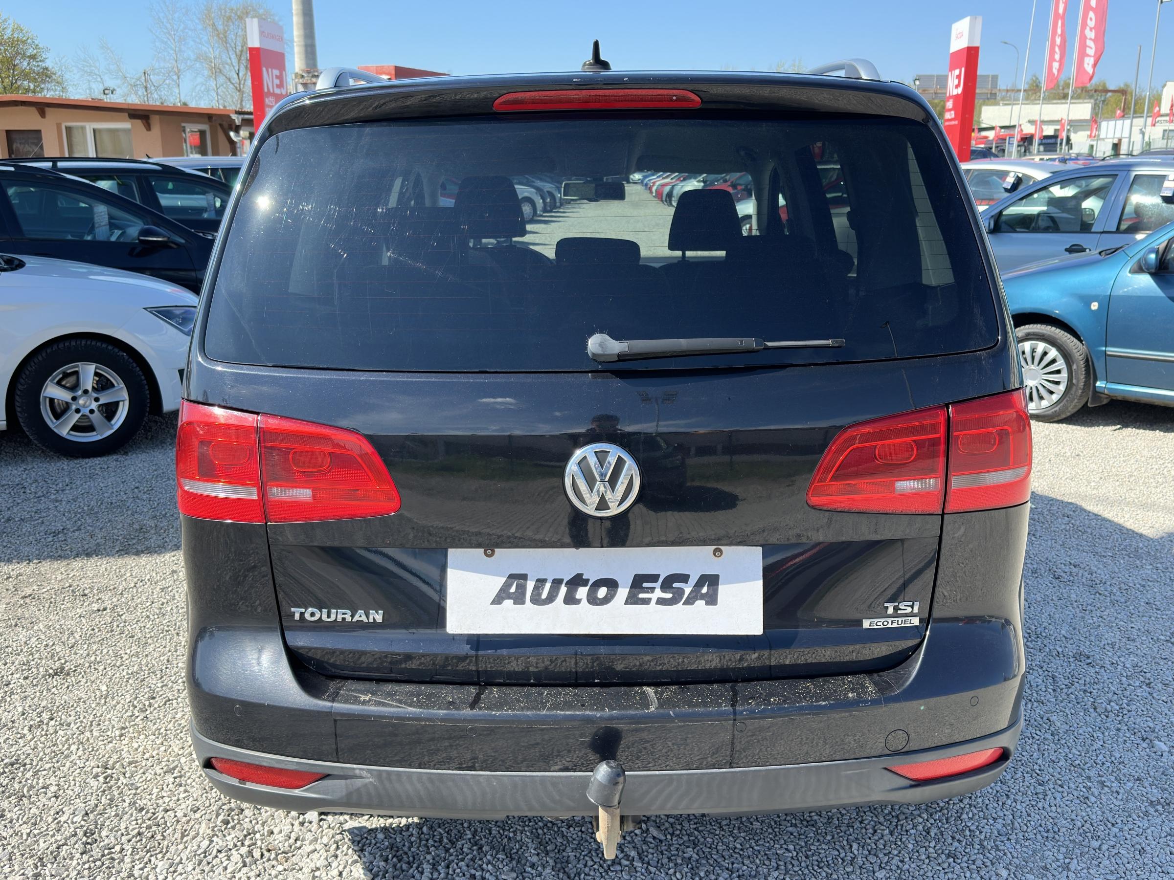 Volkswagen Touran, 2011 - pohled č. 5